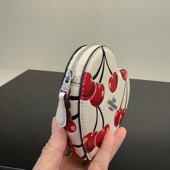 Last 1 ‼️Coach CZ477 Heart Coin Case With Cherry Print - Picture 2 of 7